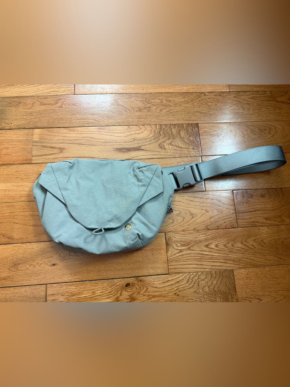 Lululemon 3L Curved Crossbody Bag with Water Bottle Storage